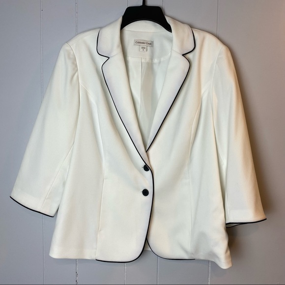 Coldwater Creek Jackets & Blazers - Coldwater Creek white 3/4 sleeve jacket navy trim